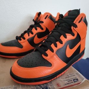 2011 Nike dunk high safety orange